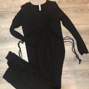 Black maternity maxi dress!!
